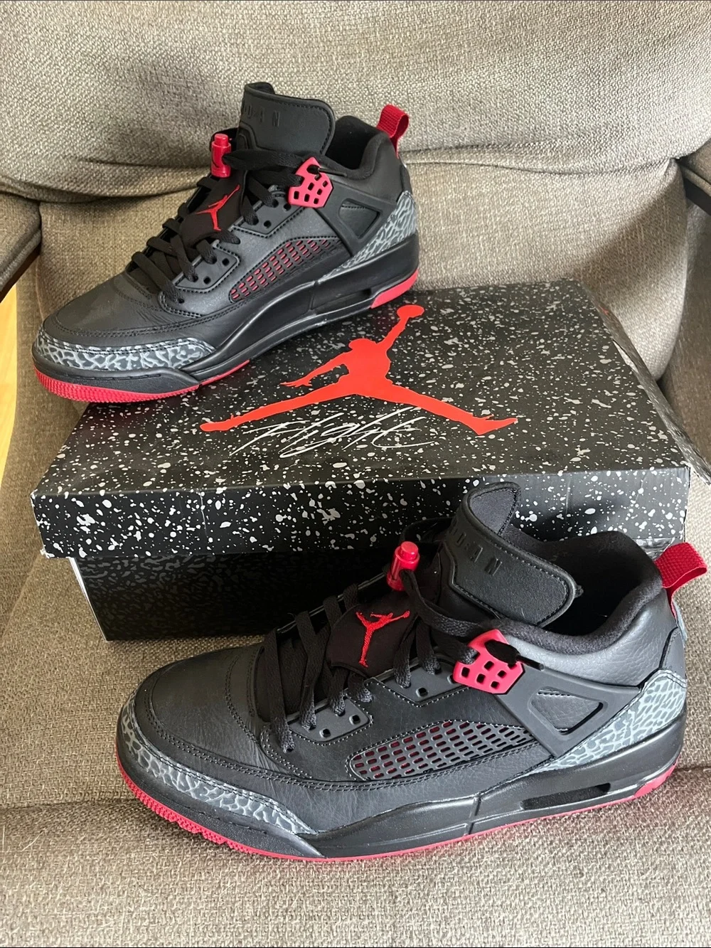 Jordan Men's Sneakers - Black & Red